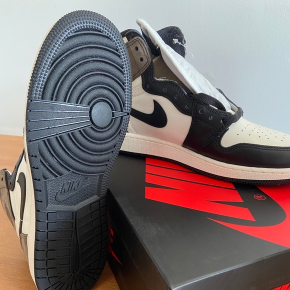 Jordan 1 Mocha size 7 (DeadStock) |SOLD| - Picture 3 of 6